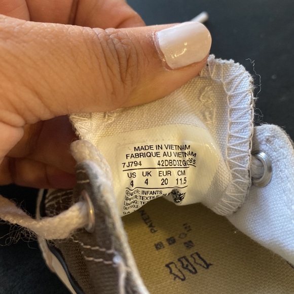 Converse - Picture 6 of 6